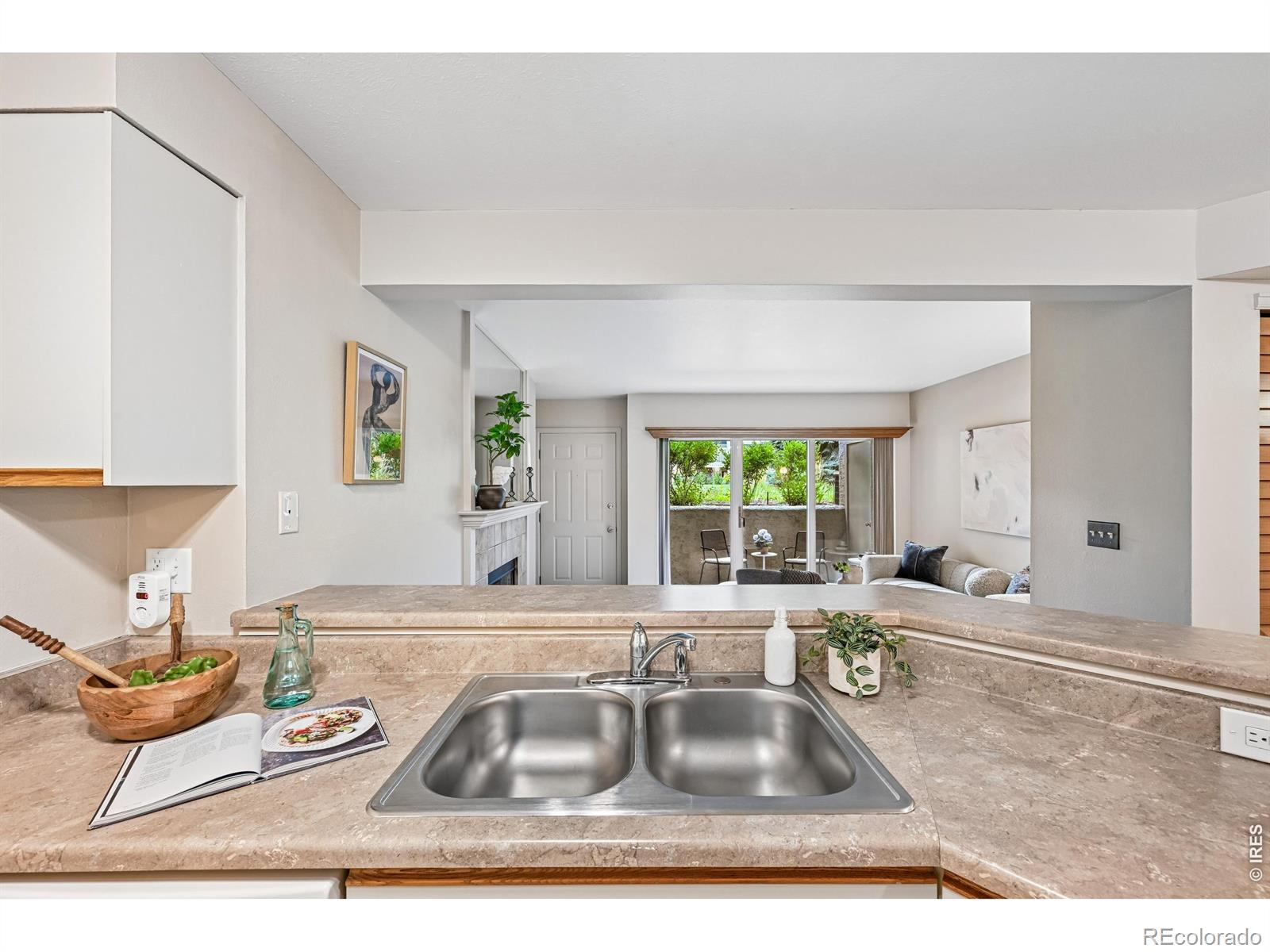 MLS Image #11 for 50 s boulder circle,boulder, Colorado