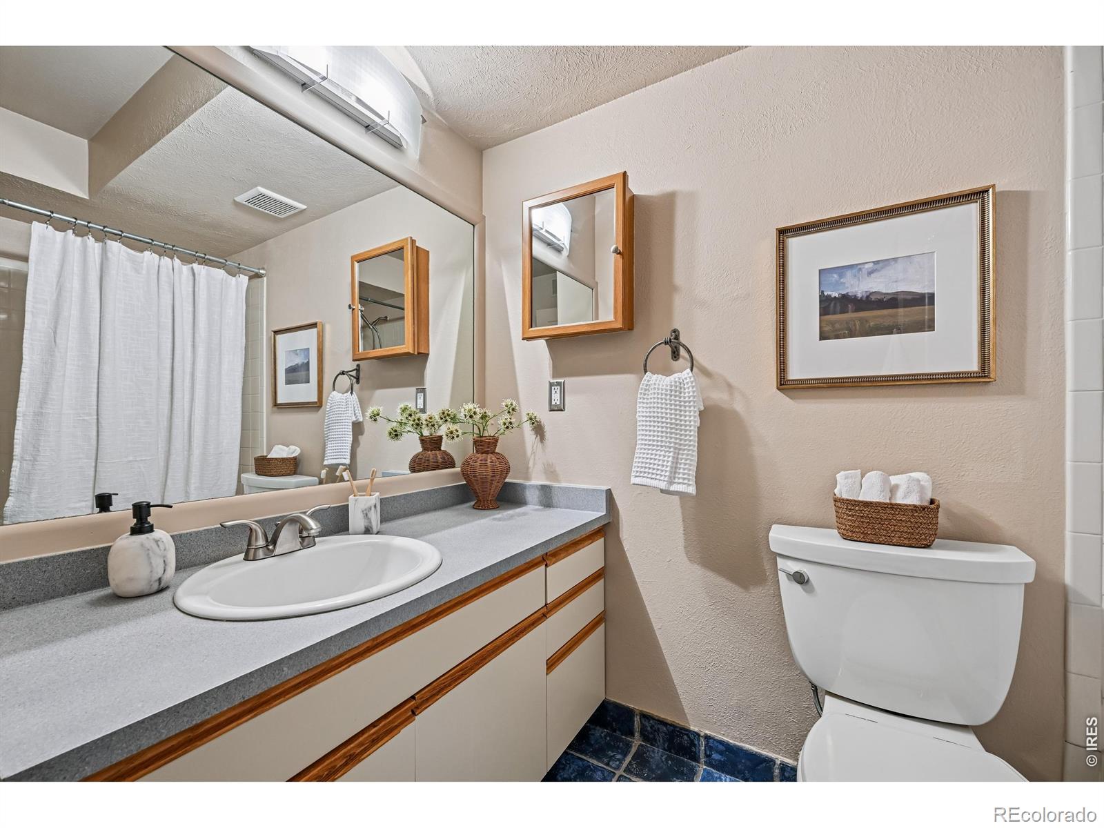 MLS Image #19 for 50 s boulder circle,boulder, Colorado