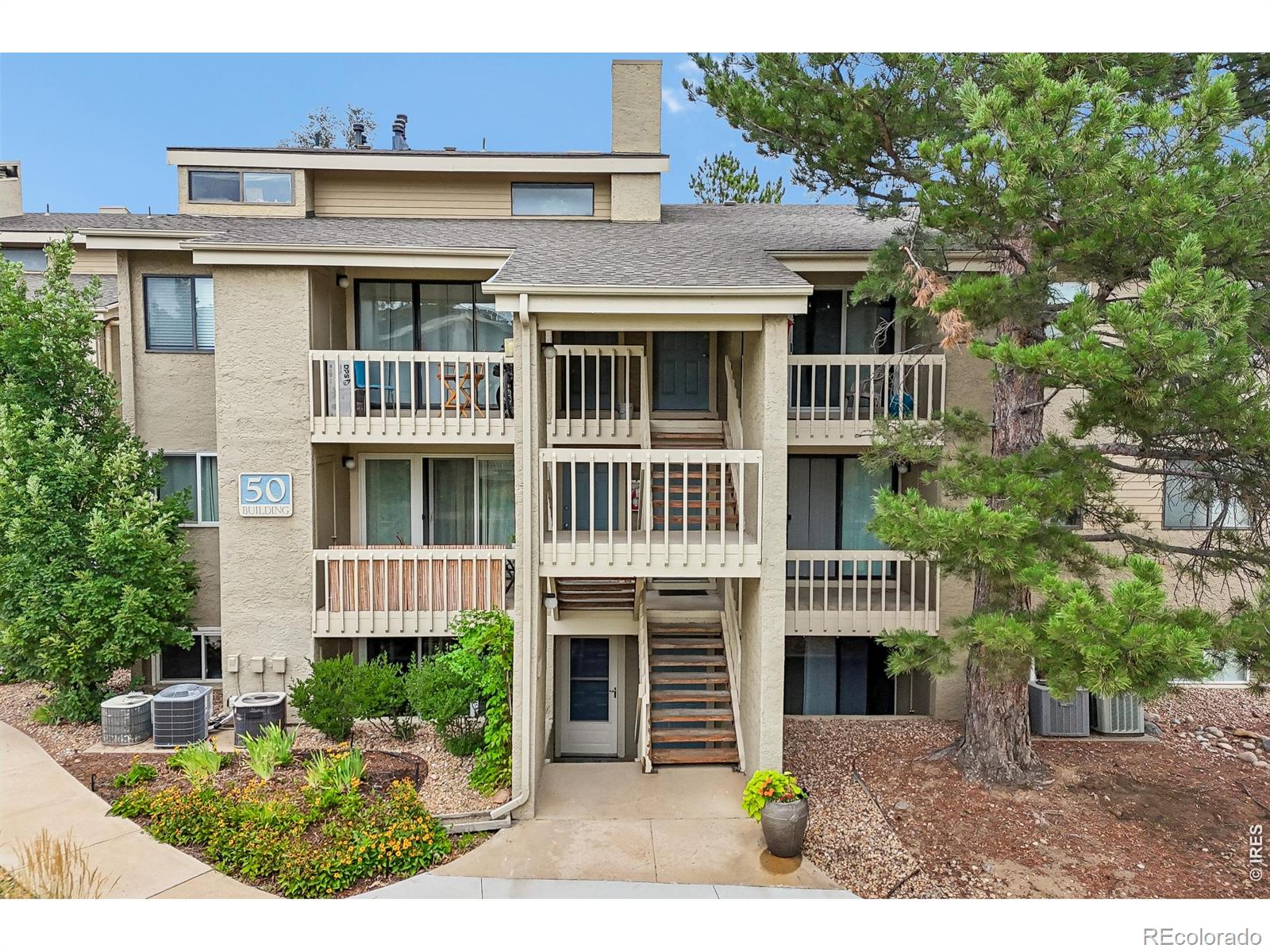 MLS Image #25 for 50 s boulder circle,boulder, Colorado