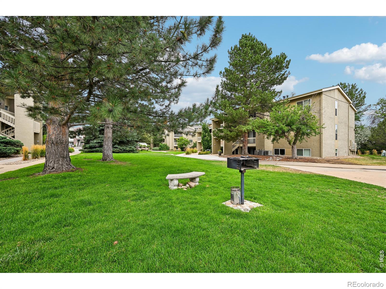 MLS Image #32 for 50 s boulder circle,boulder, Colorado