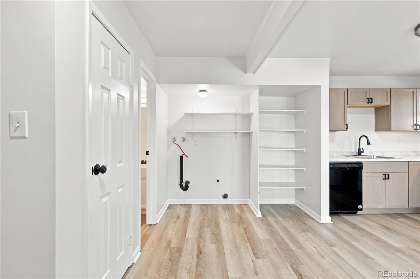 MLS Image #17 for 1120 s clinton street 72,denver, Colorado