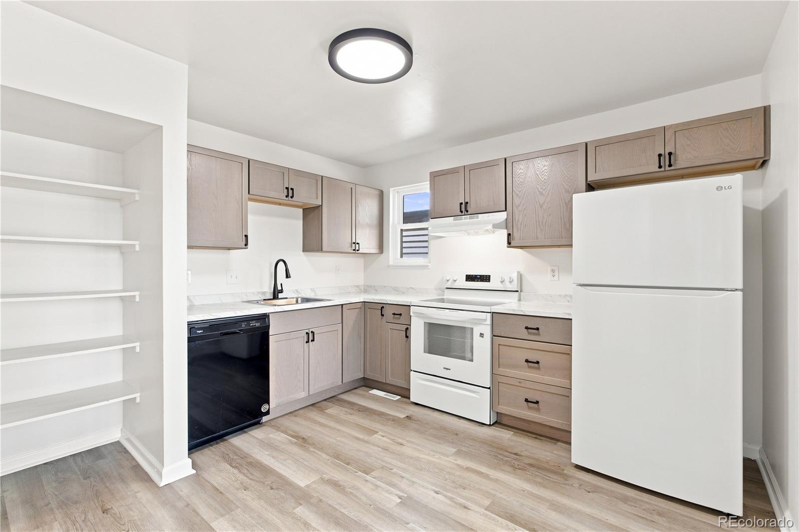MLS Image #18 for 1120 s clinton street 72,denver, Colorado