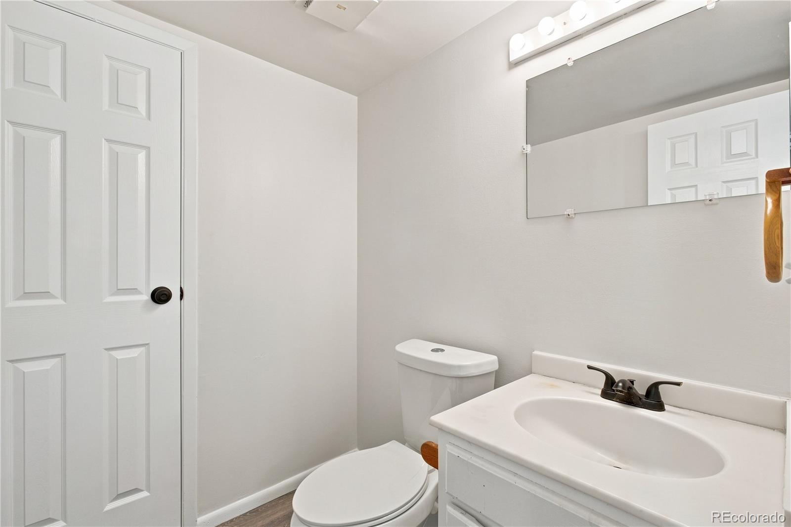 MLS Image #21 for 1120 s clinton street 72,denver, Colorado