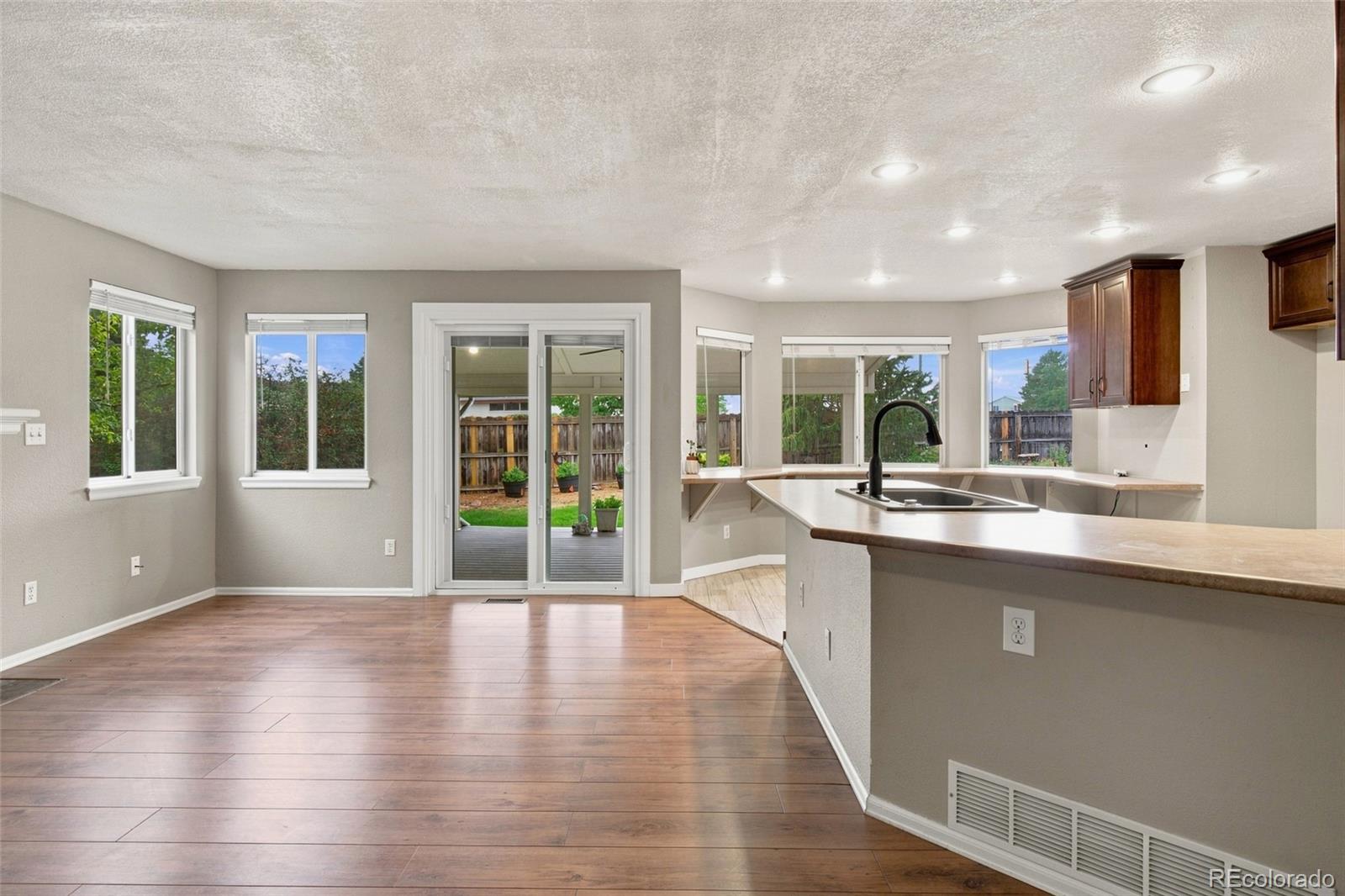 MLS Image #13 for 11584 w fair drive,littleton, Colorado