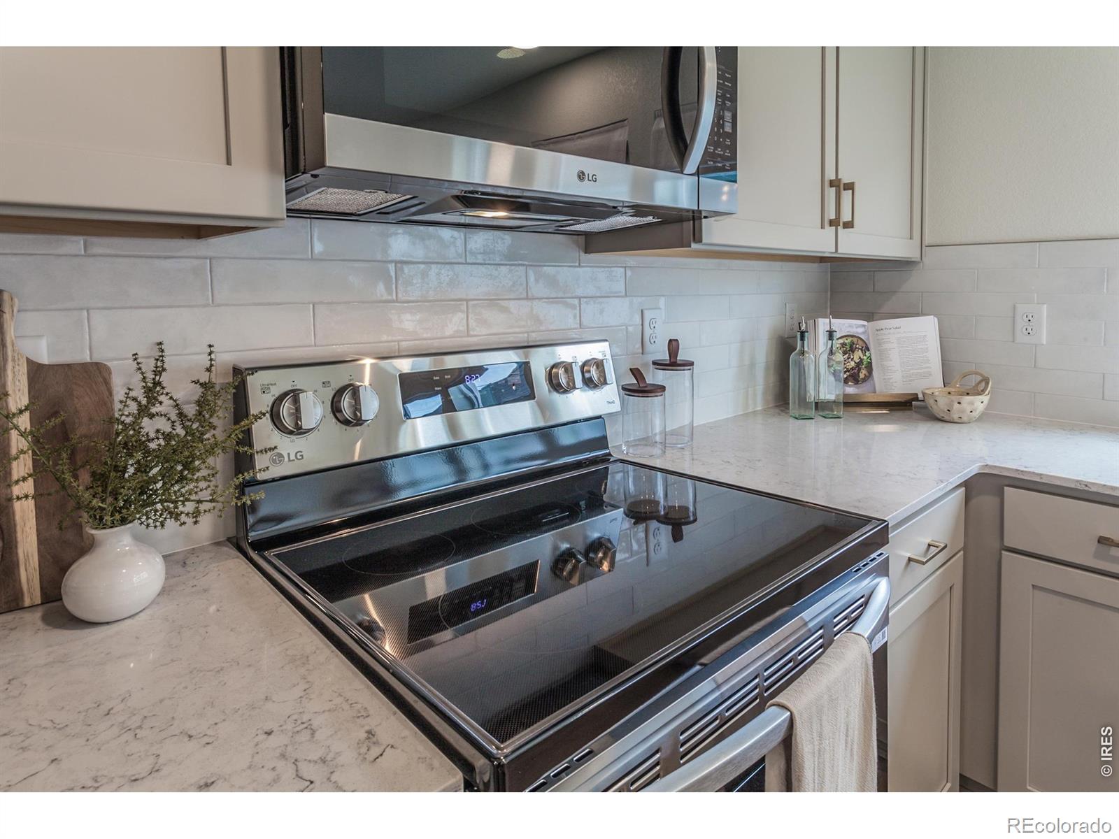 MLS Image #11 for 932  trumpet lane,windsor, Colorado