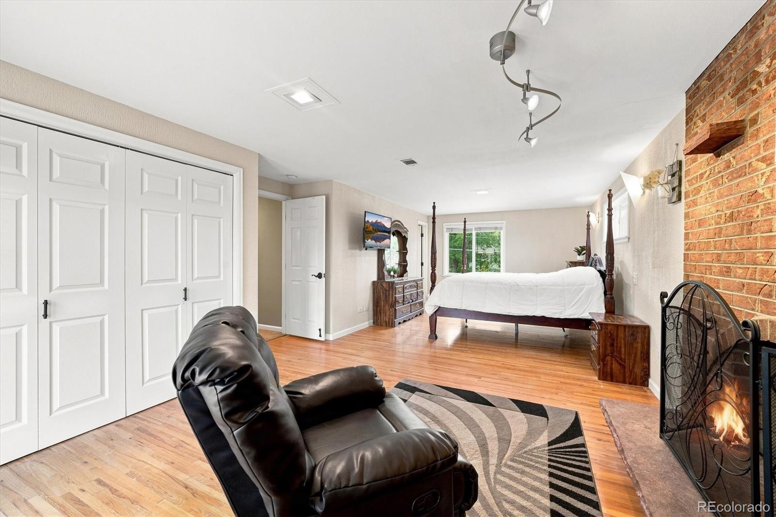 MLS Image #16 for 7096 s kendall boulevard,littleton, Colorado