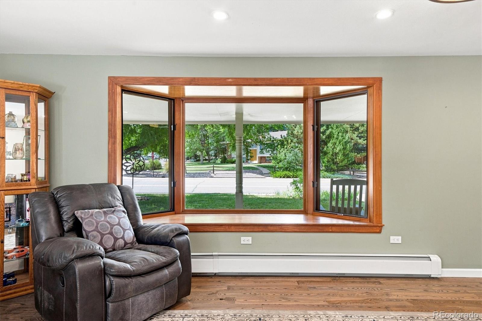 MLS Image #3 for 7096 s kendall boulevard,littleton, Colorado