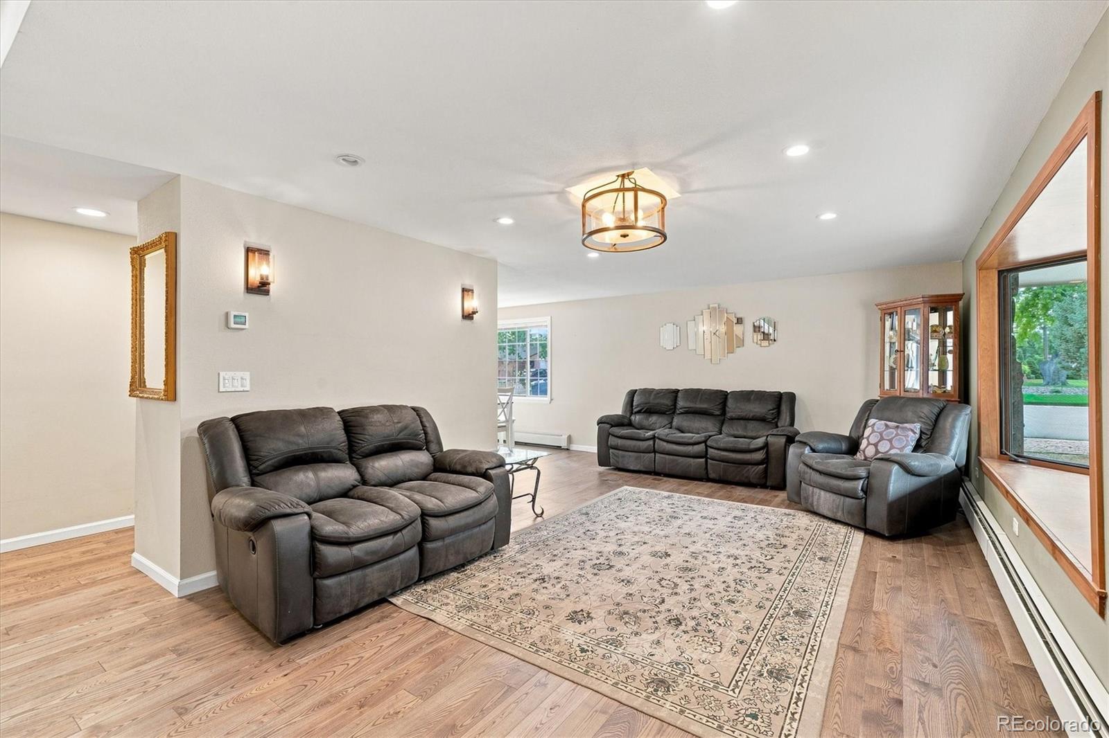 MLS Image #5 for 7096 s kendall boulevard,littleton, Colorado