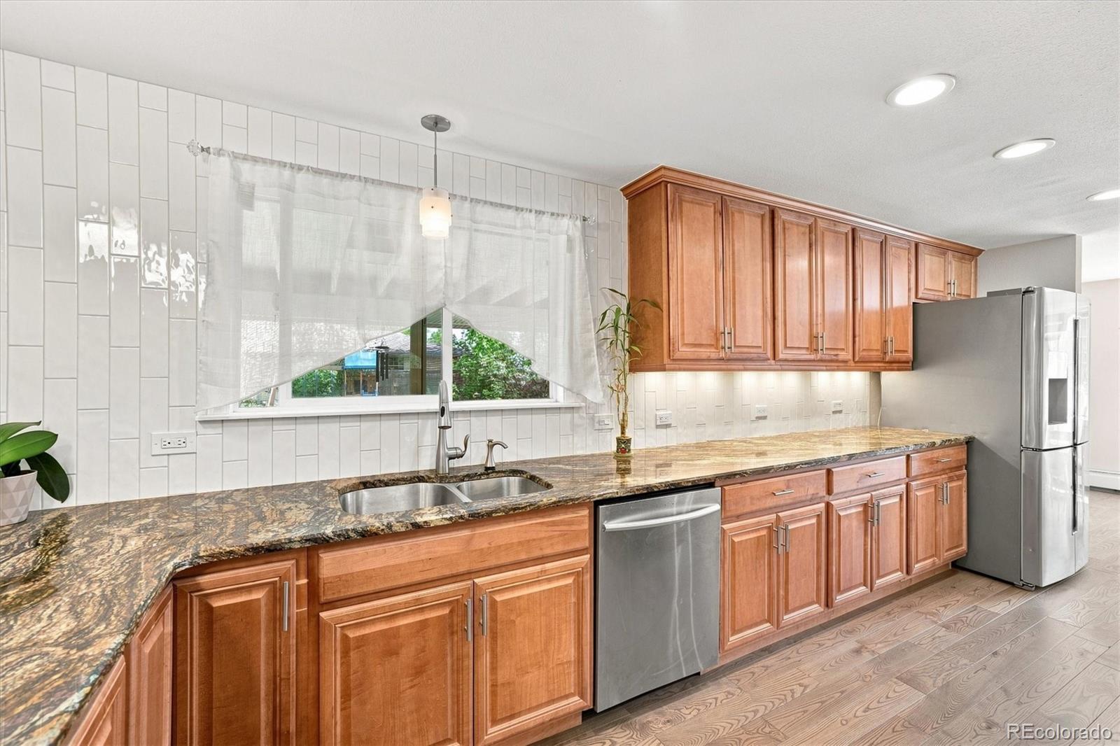 MLS Image #9 for 7096 s kendall boulevard,littleton, Colorado