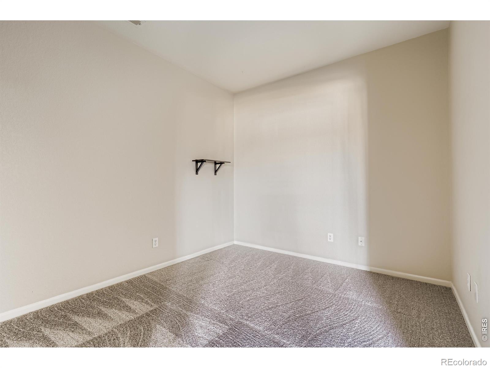 MLS Image #11 for 5255  memphis street,denver, Colorado