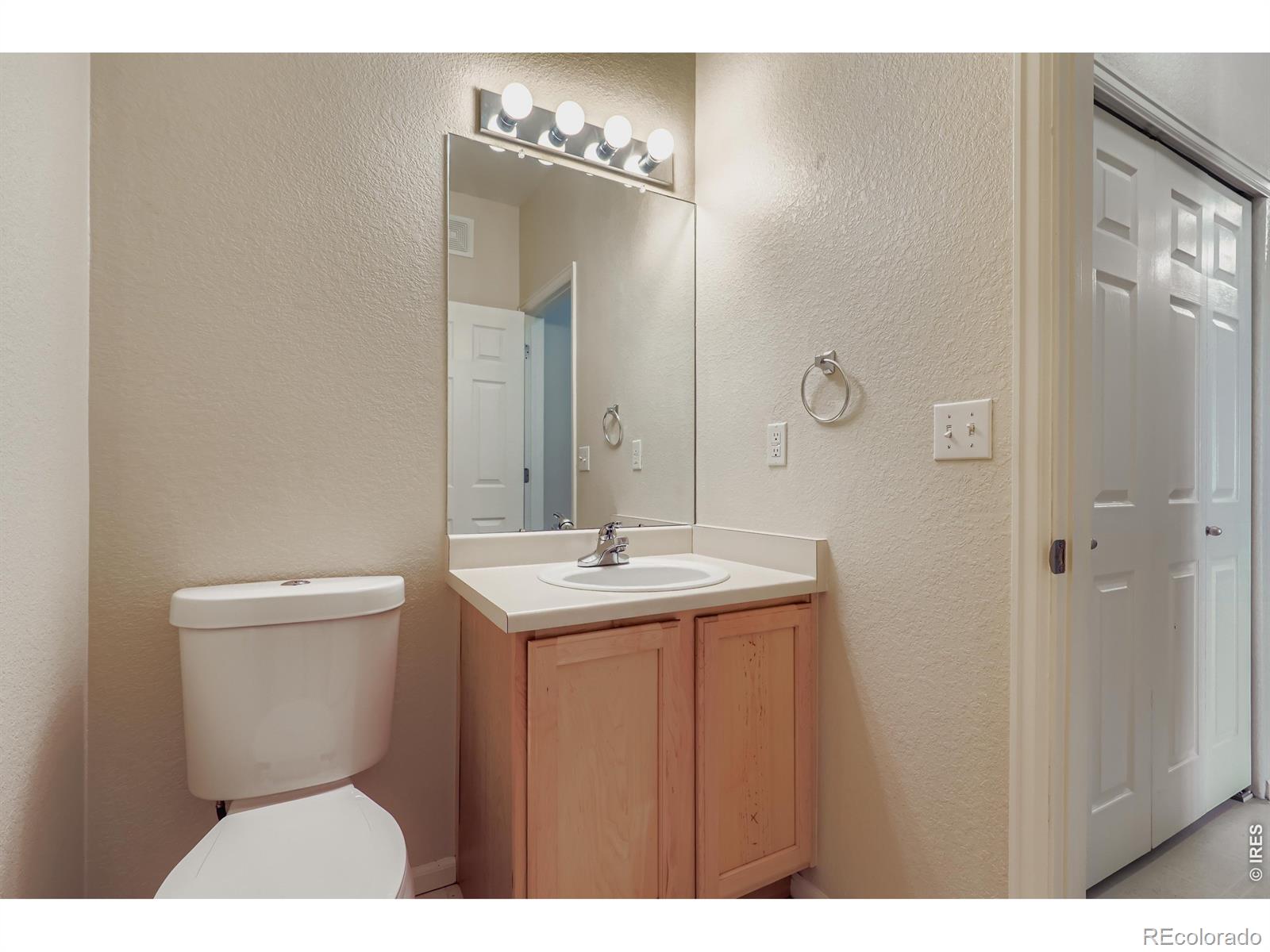 MLS Image #13 for 5255  memphis street,denver, Colorado