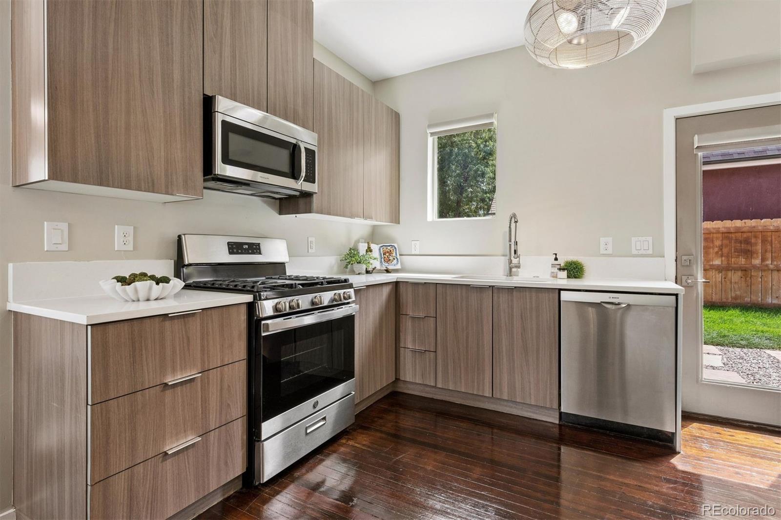 MLS Image #12 for 3559 n shoshone street,denver, Colorado