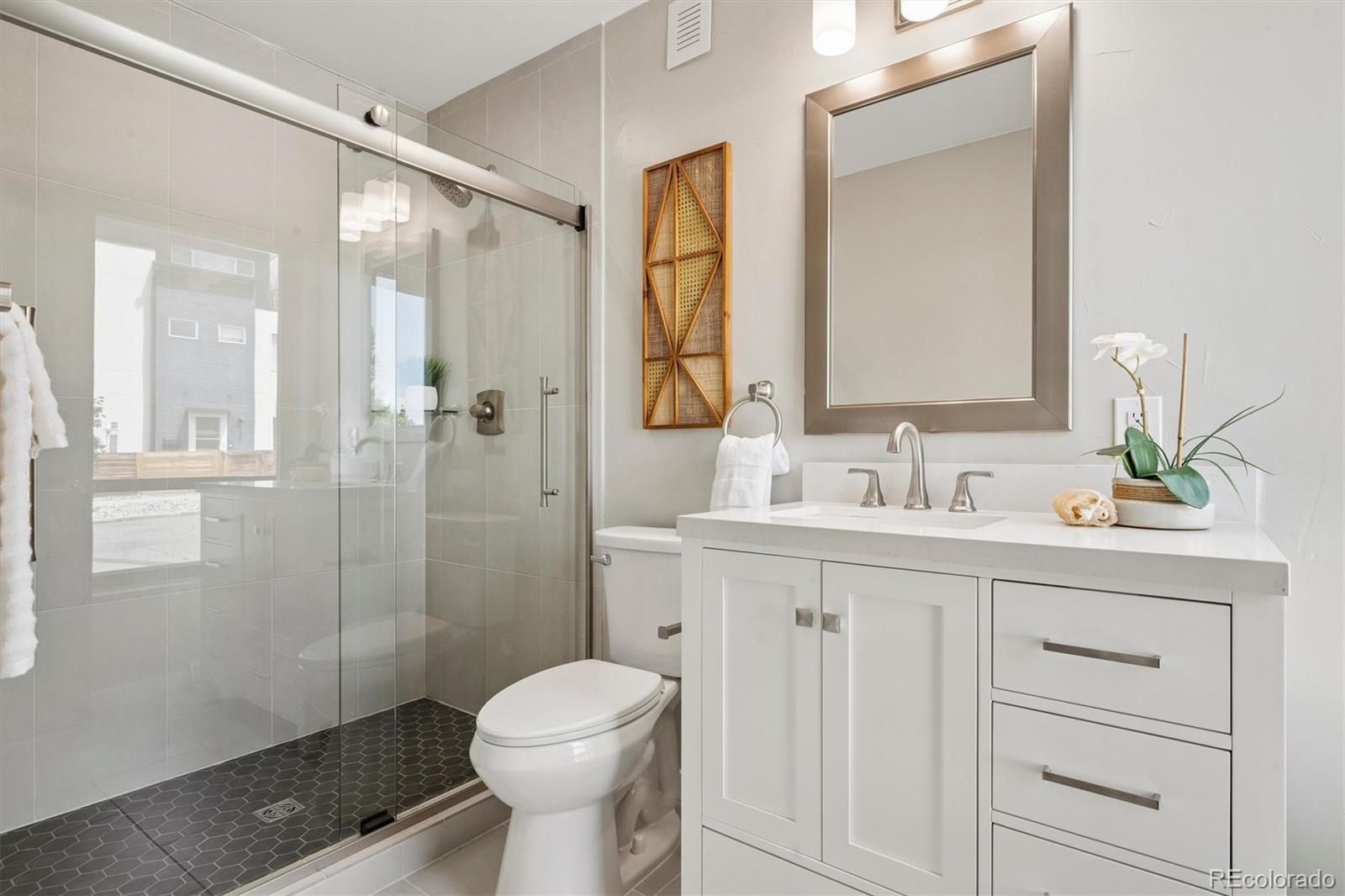 MLS Image #20 for 3559 n shoshone street,denver, Colorado