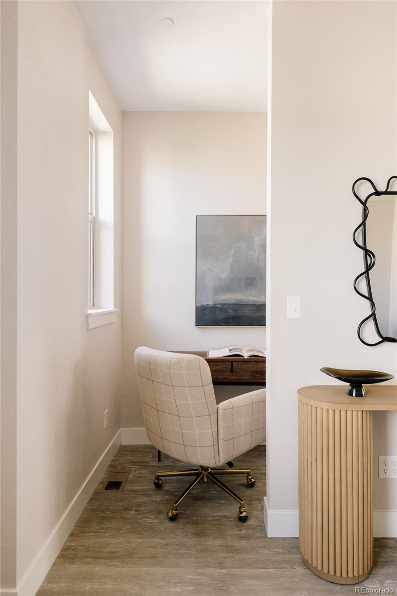 MLS Image #12 for 8972 e 47th avenue,denver, Colorado