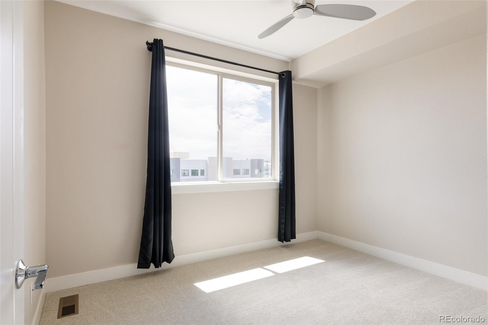 MLS Image #21 for 8972 e 47th avenue,denver, Colorado