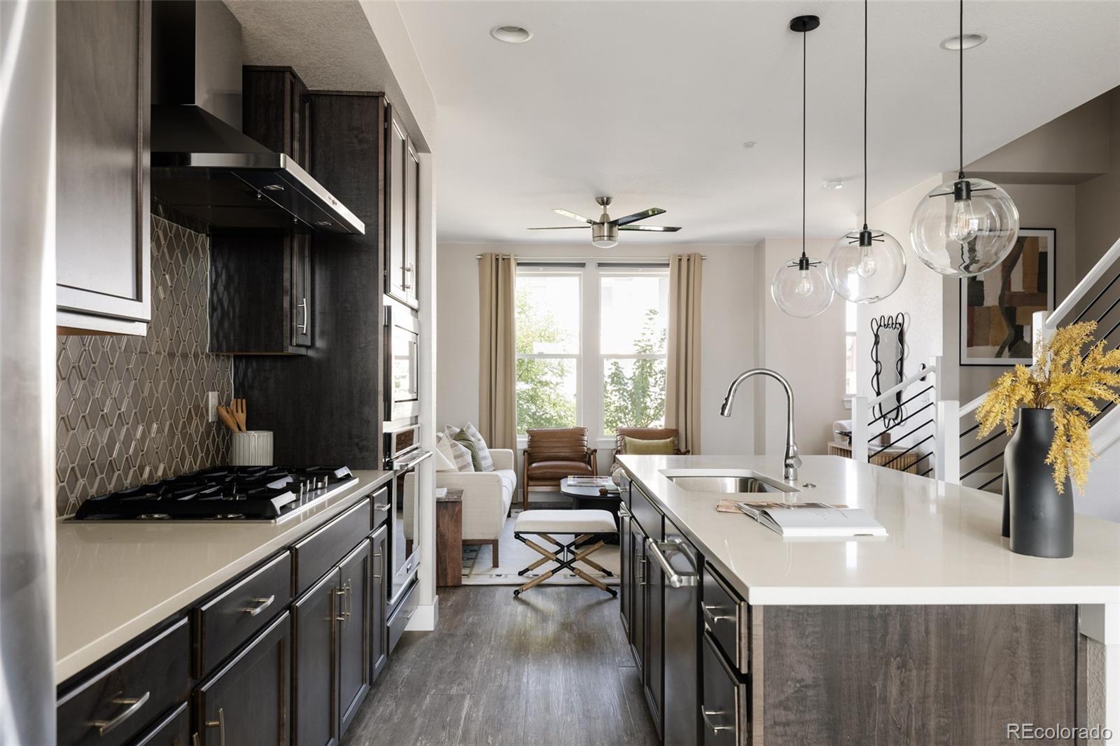 MLS Image #4 for 8972 e 47th avenue,denver, Colorado