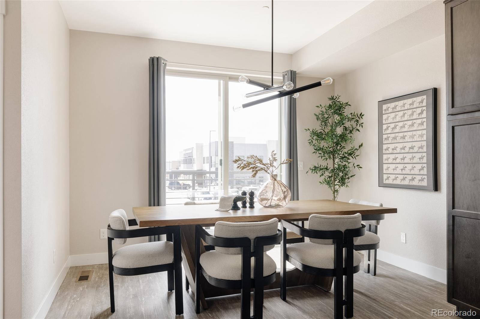 MLS Image #7 for 8972 e 47th avenue,denver, Colorado