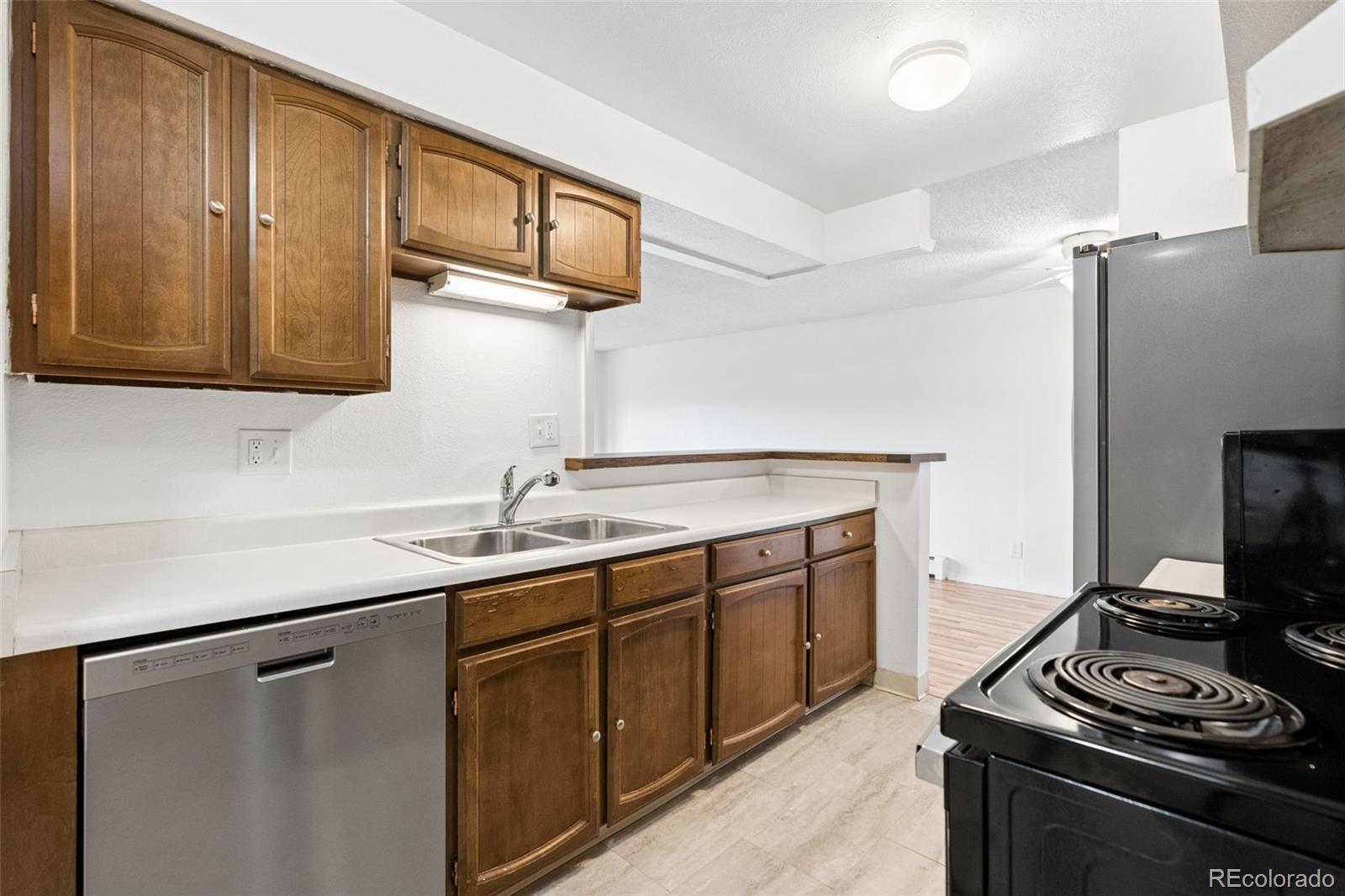 MLS Image #6 for 1073 w 112th avenue,denver, Colorado