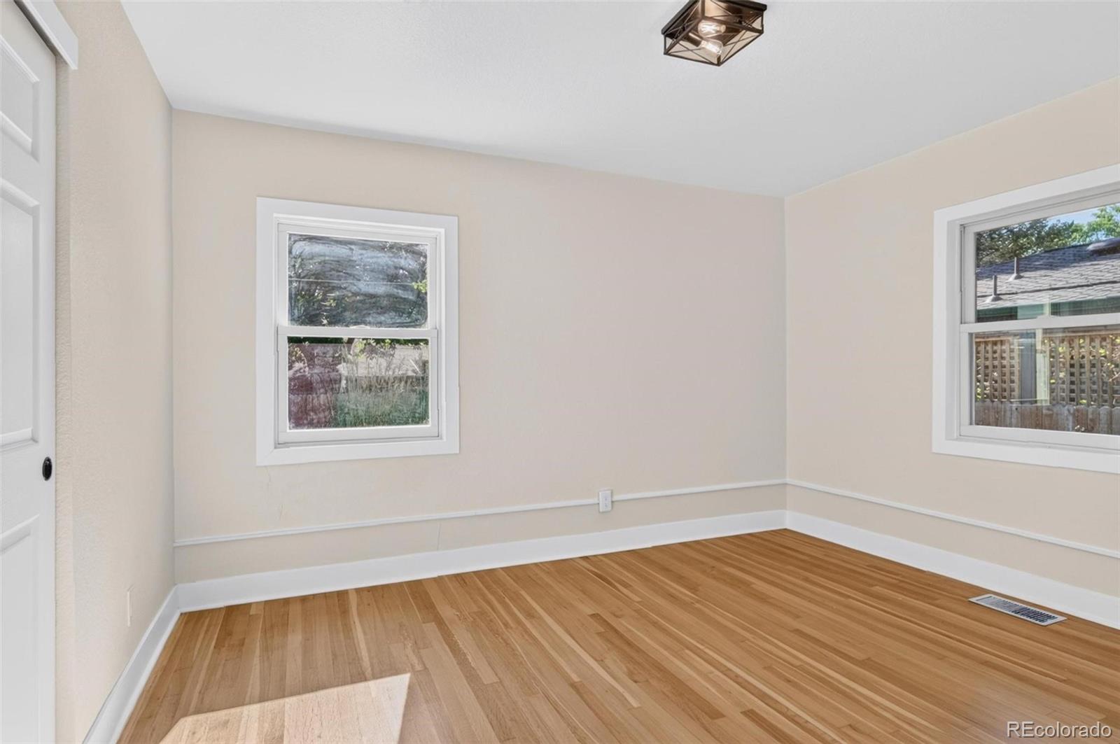 MLS Image #18 for 2260  leyden street,denver, Colorado