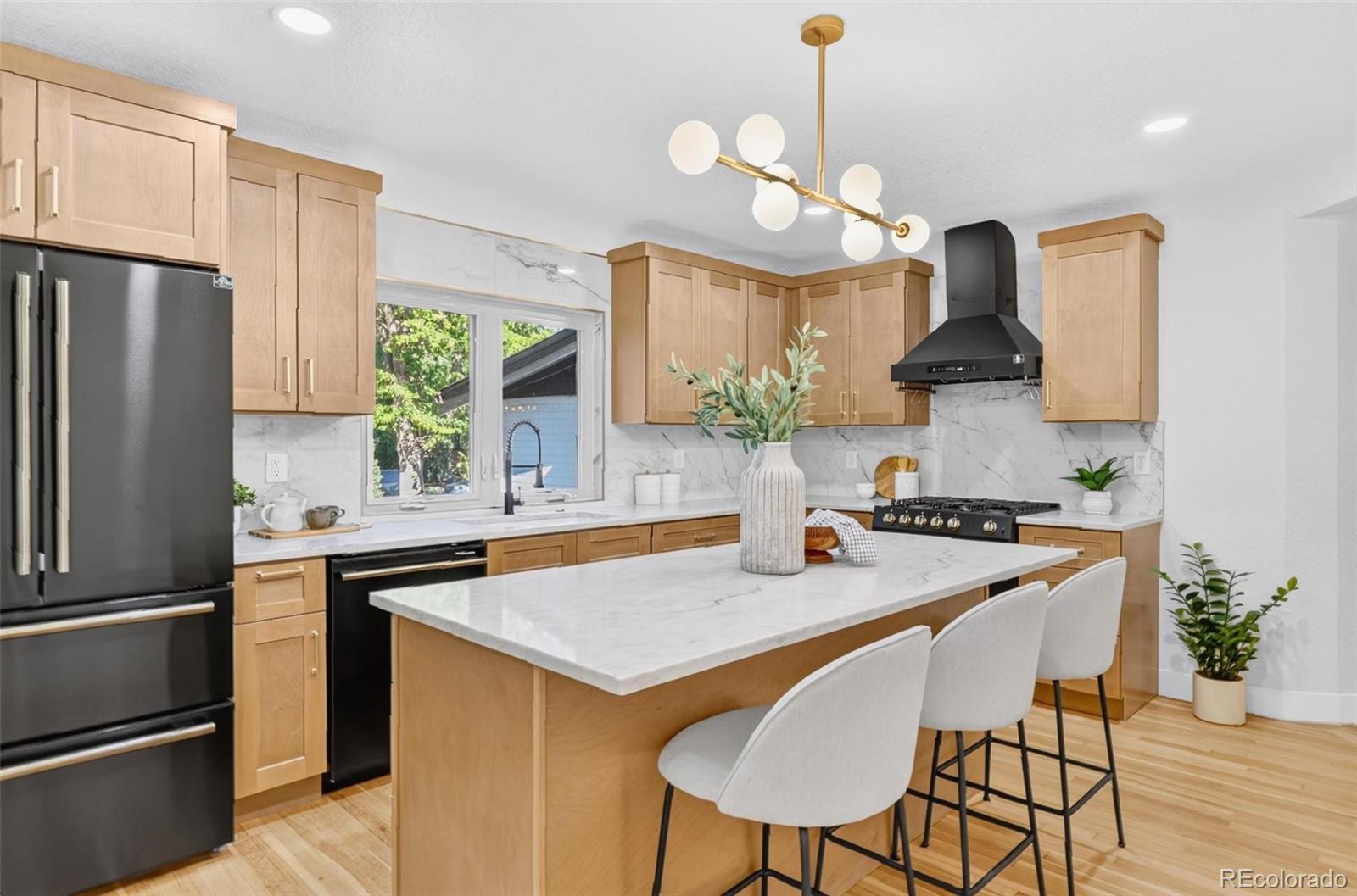 MLS Image #8 for 2260  leyden street,denver, Colorado