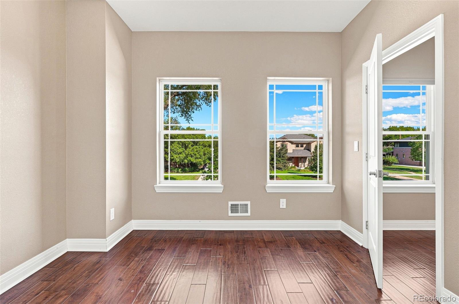 MLS Image #35 for 965  krameria street,denver, Colorado