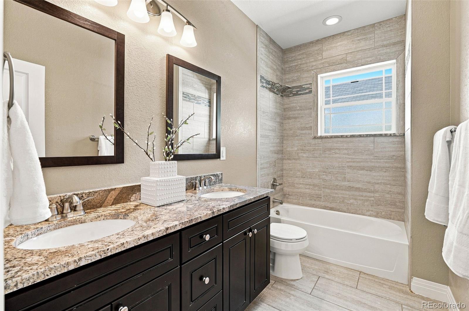 MLS Image #37 for 965  krameria street,denver, Colorado