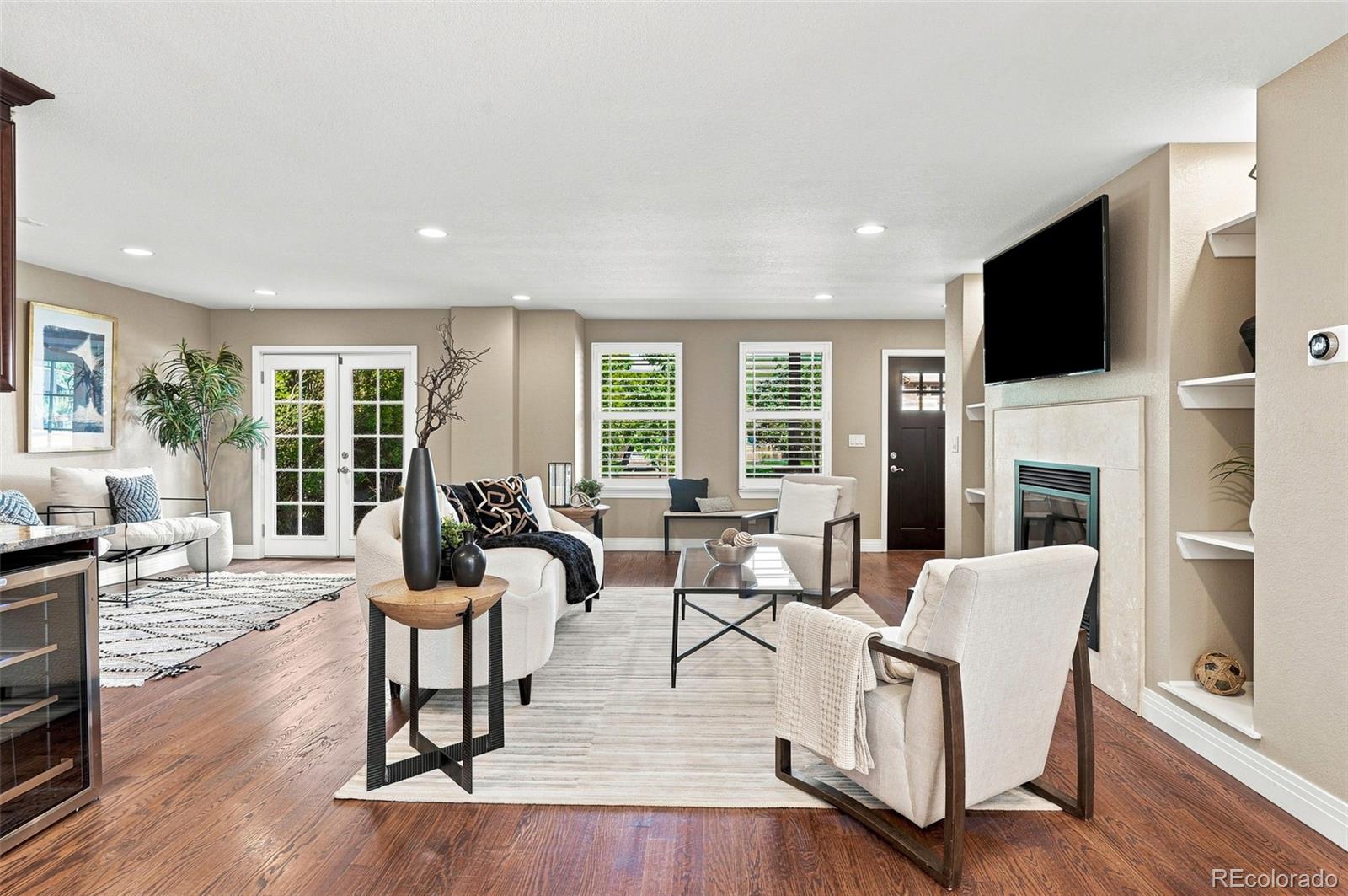 MLS Image #4 for 965  krameria street,denver, Colorado