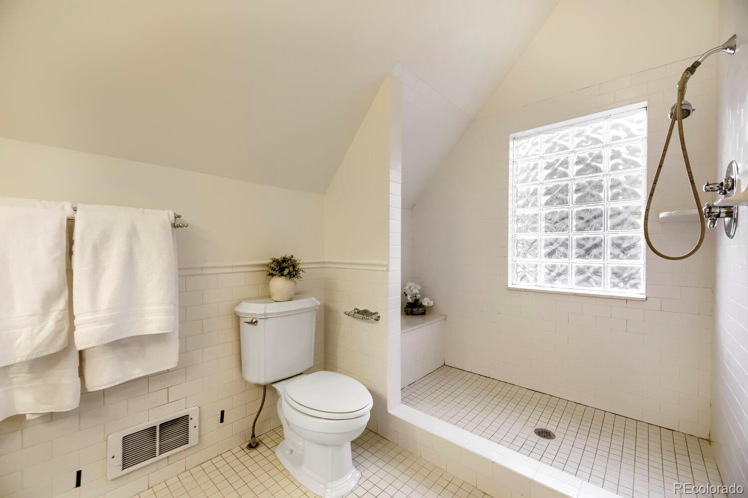 MLS Image #21 for 566 s pennsylvania street,denver, Colorado