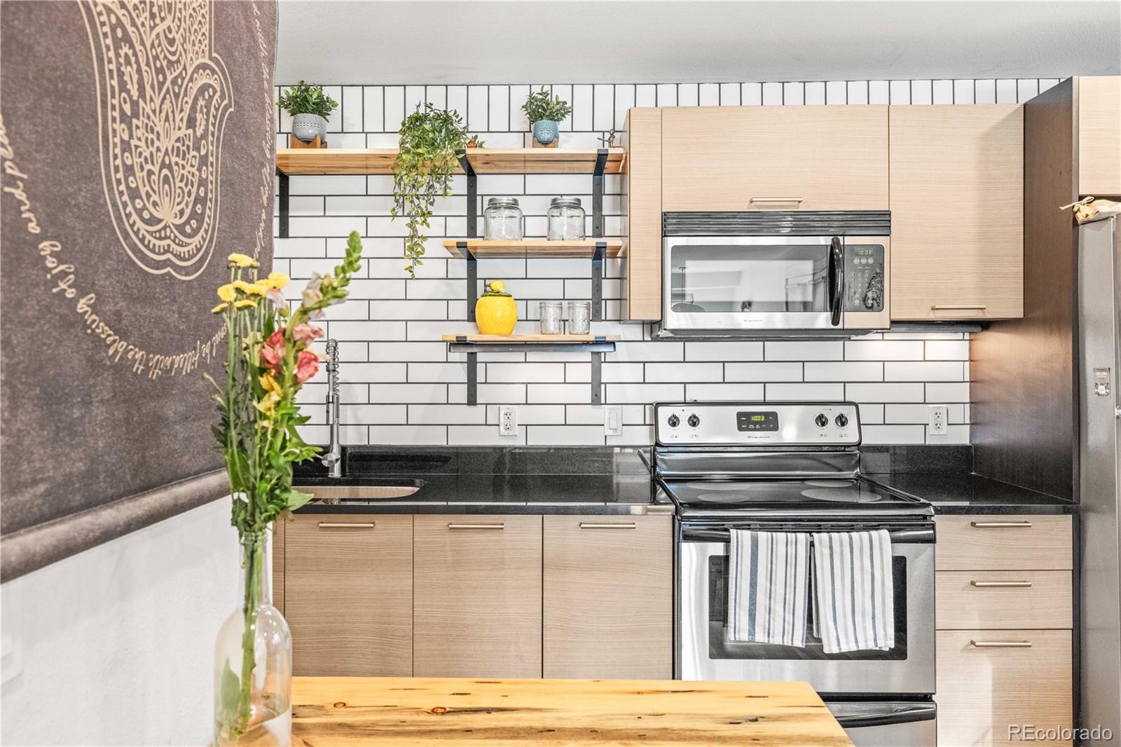 MLS Image #4 for 2837  vallejo street 101,denver, Colorado