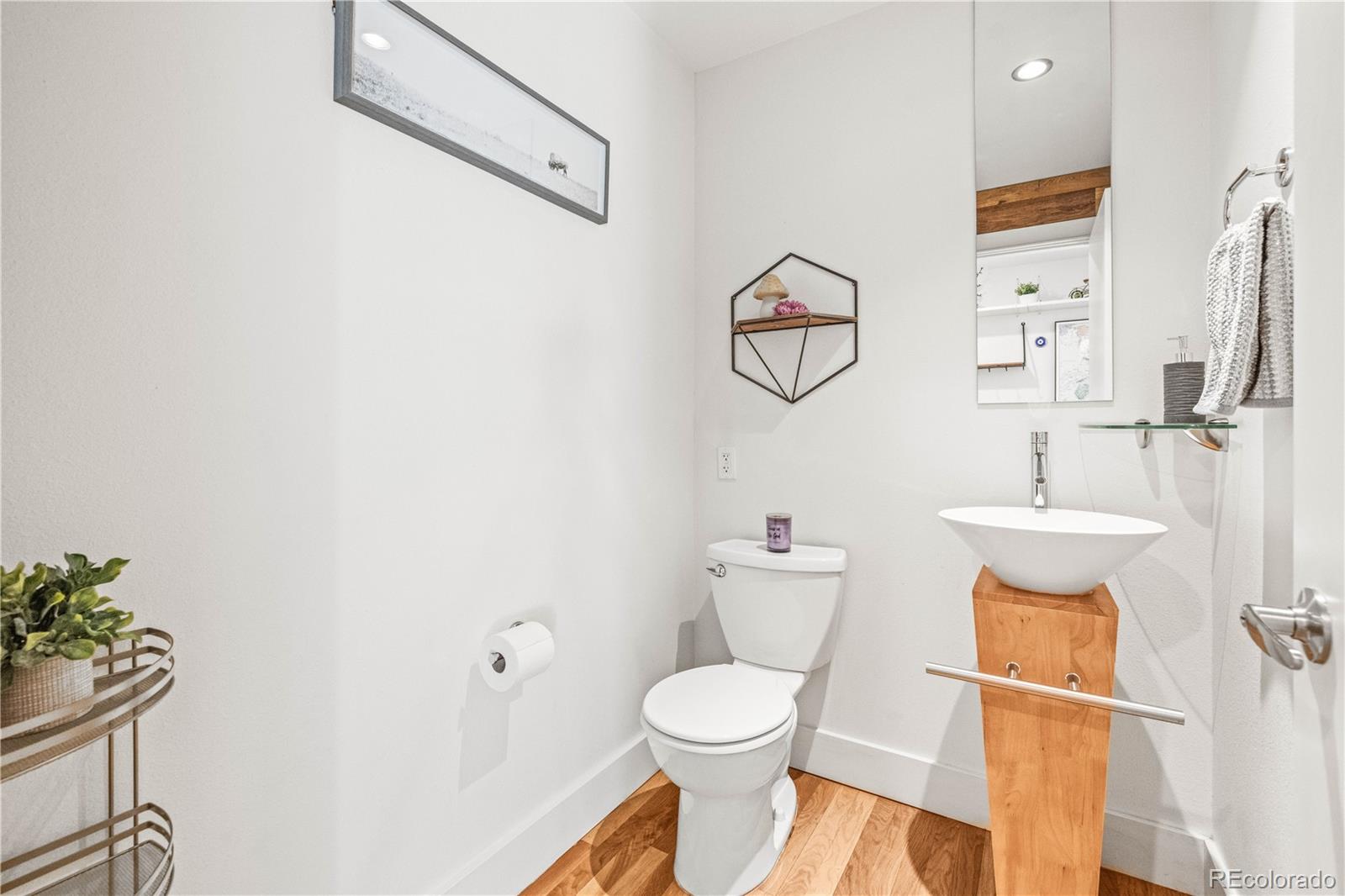MLS Image #5 for 2837  vallejo street 101,denver, Colorado