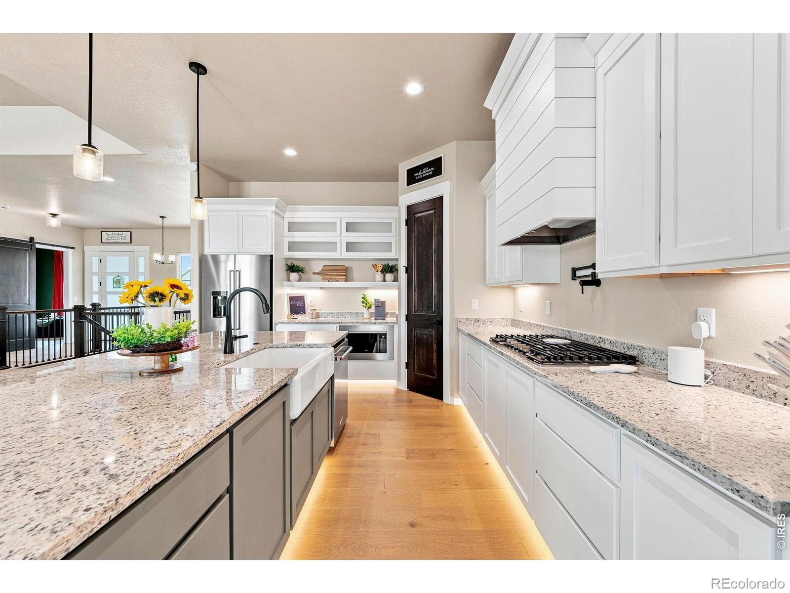 MLS Image #11 for 870  loess lane,windsor, Colorado