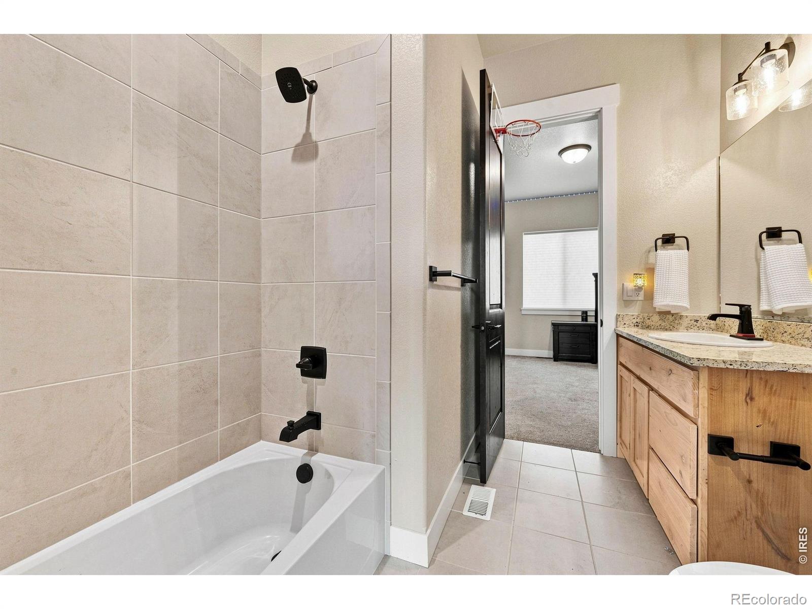 MLS Image #18 for 870  loess lane,windsor, Colorado