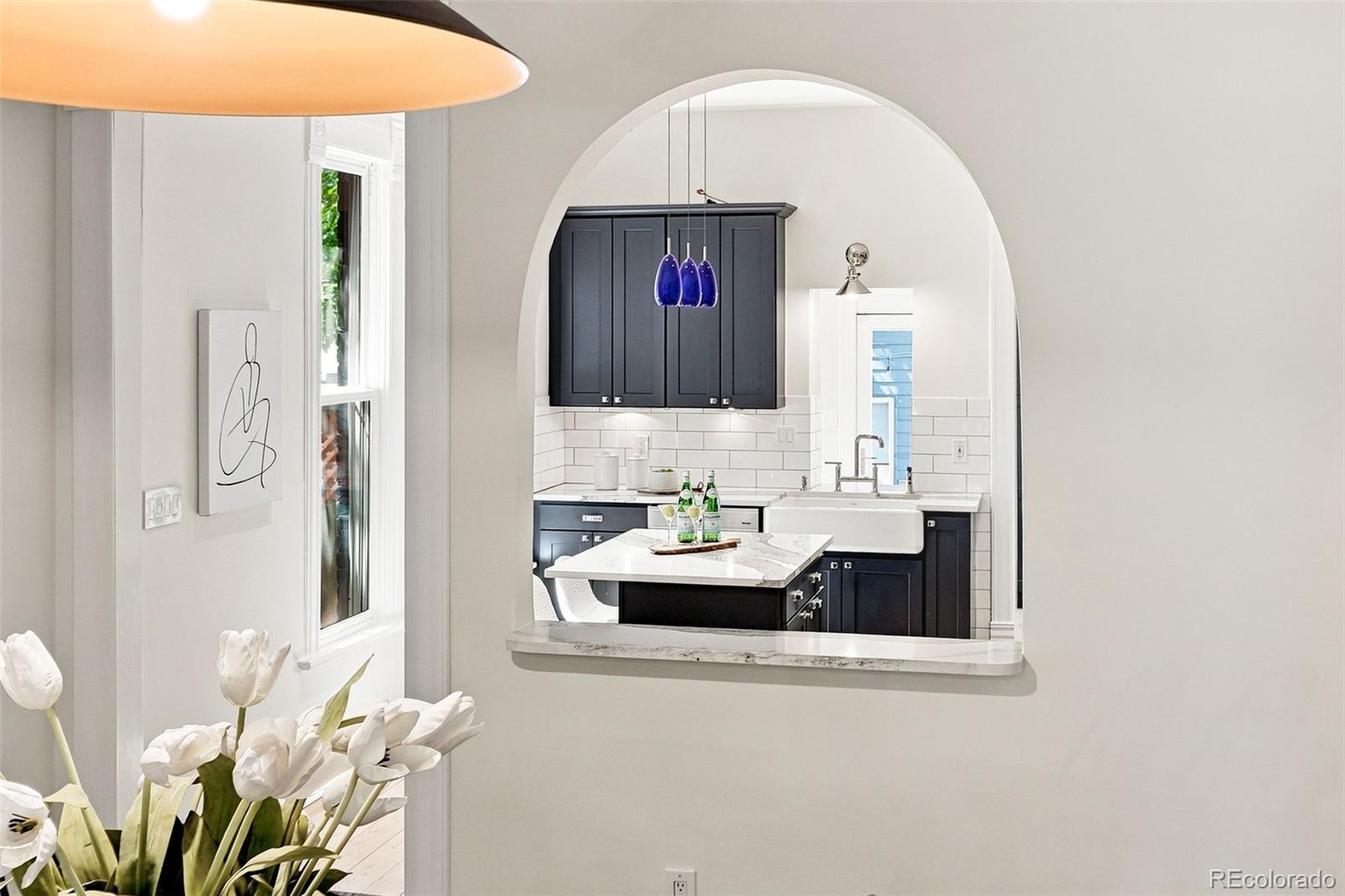 MLS Image #11 for 2045 n emerson street,denver, Colorado