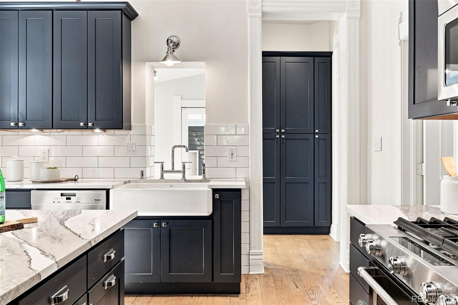 MLS Image #14 for 2045 n emerson street,denver, Colorado
