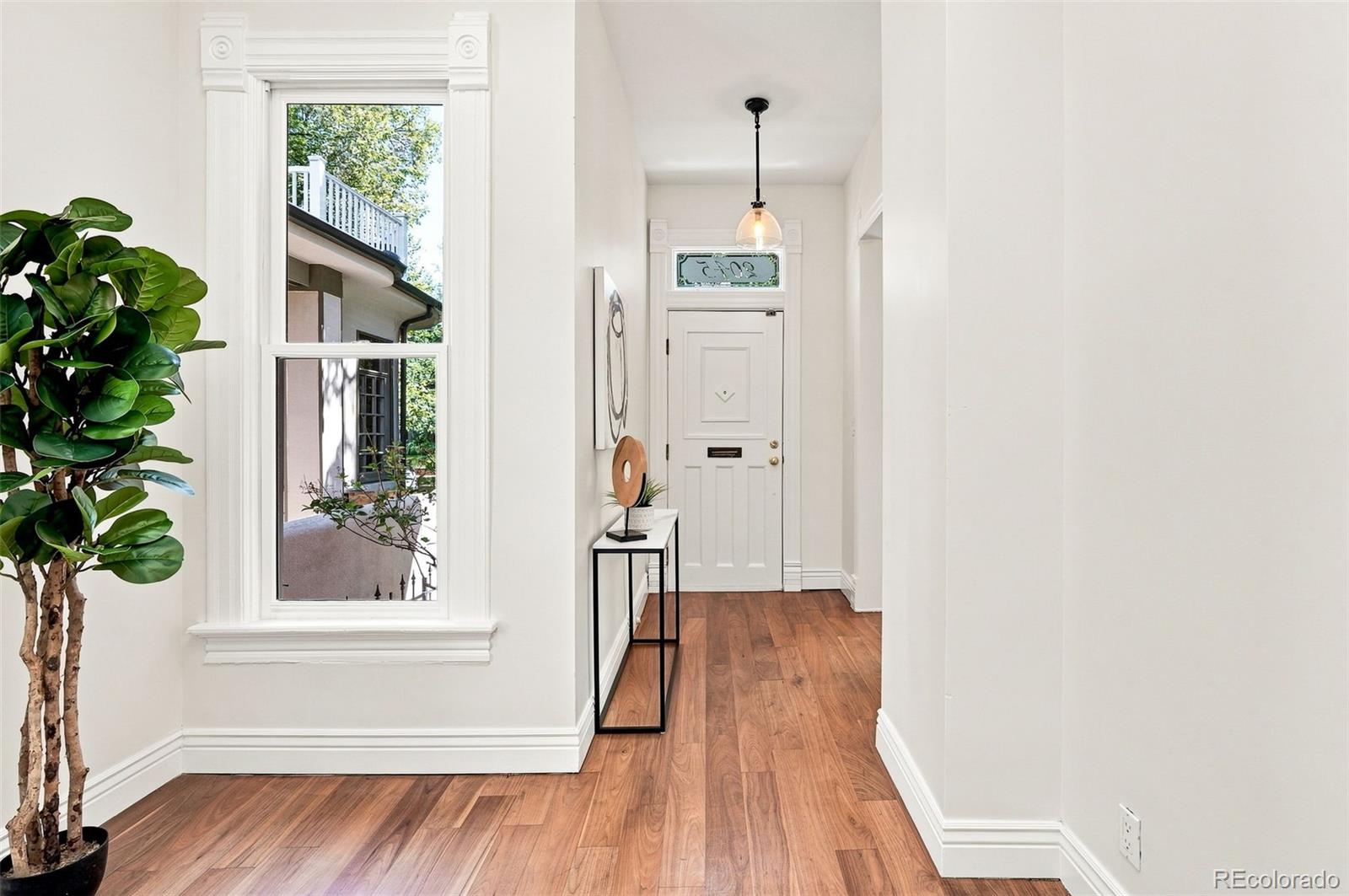 MLS Image #4 for 2045 n emerson street,denver, Colorado