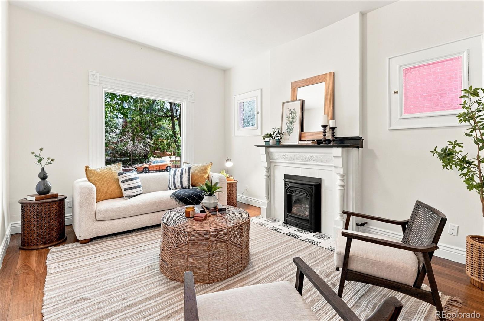 MLS Image #7 for 2045 n emerson street,denver, Colorado