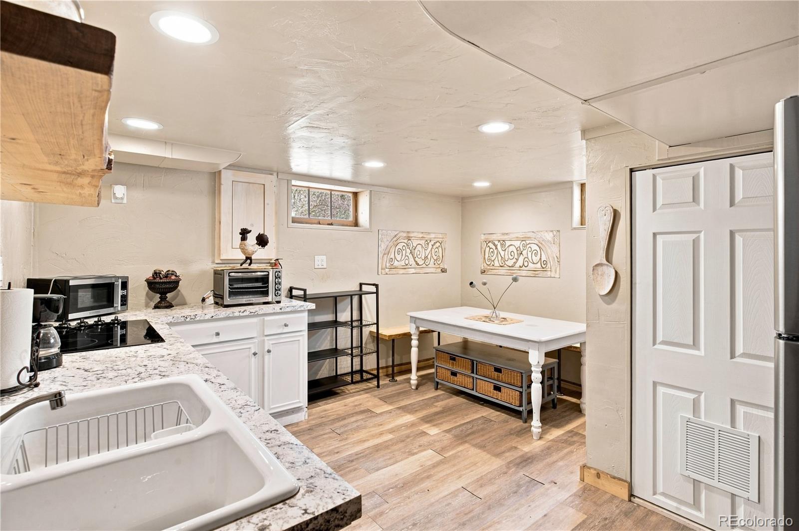 MLS Image #11 for 2107  wyoming avenue,pueblo, Colorado