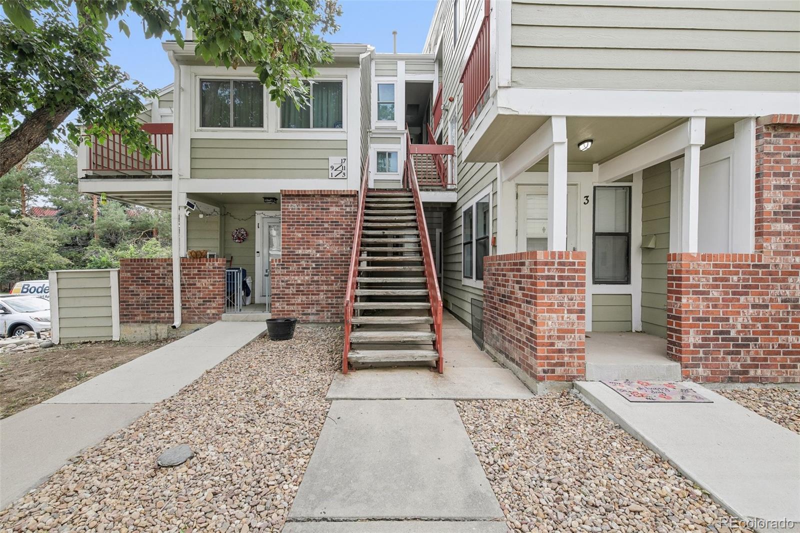 MLS Image #0 for 982 s dearborn way,aurora, Colorado