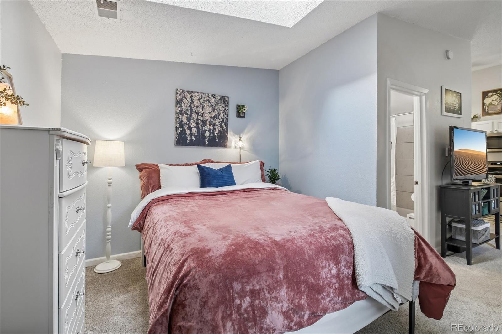 MLS Image #10 for 982 s dearborn way,aurora, Colorado