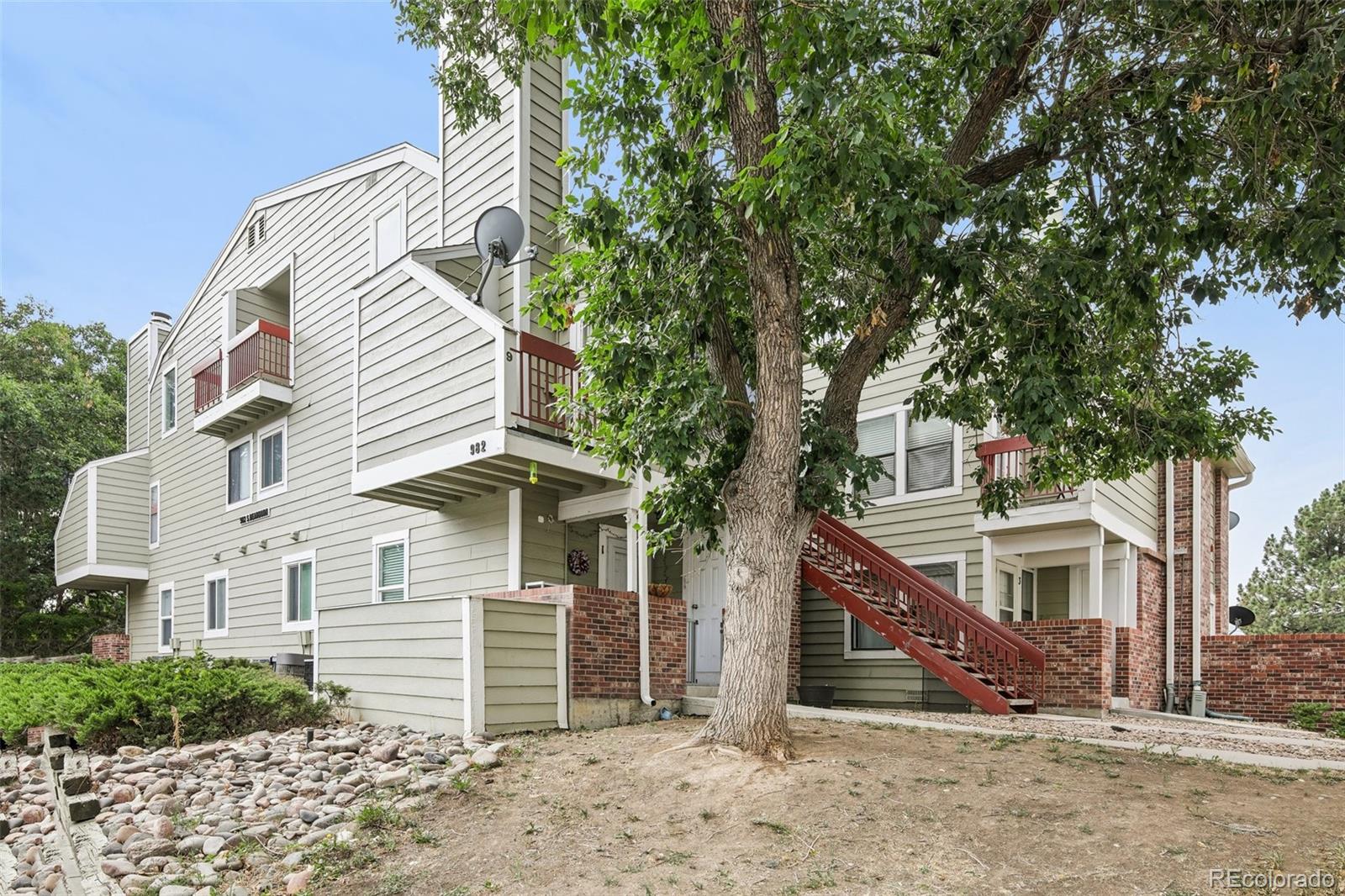 MLS Image #2 for 982 s dearborn way,aurora, Colorado