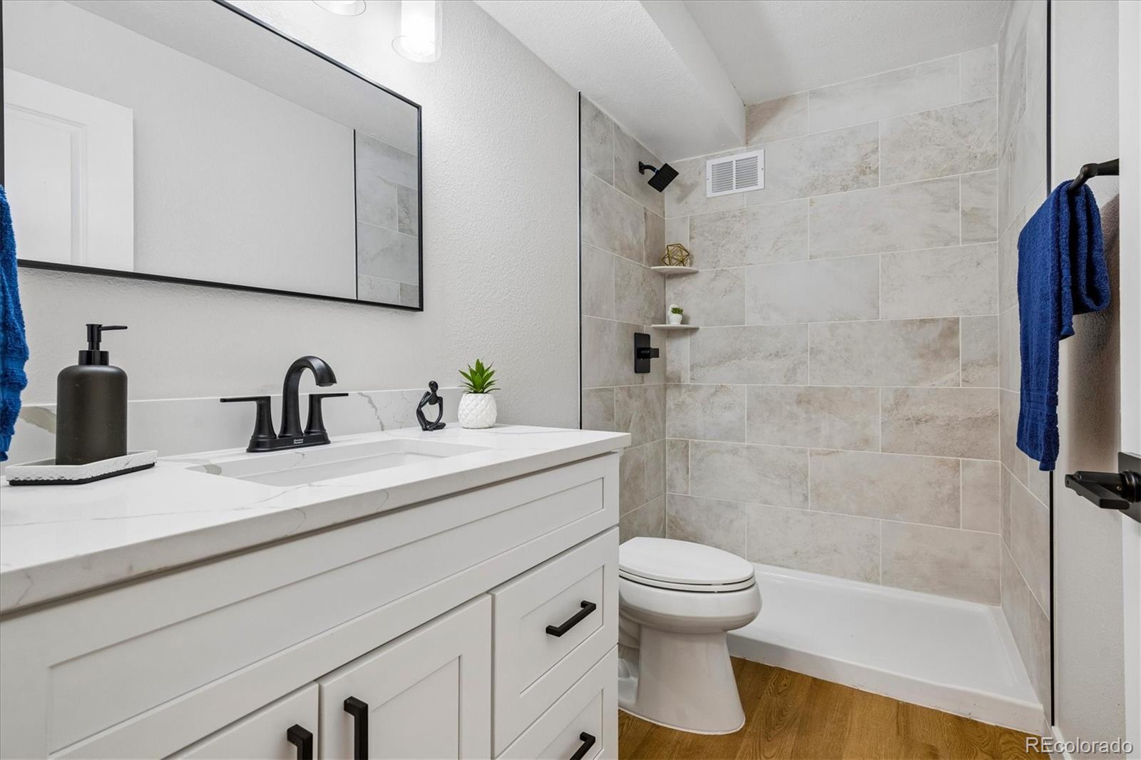 MLS Image #17 for 605 s alton way 12a,denver, Colorado