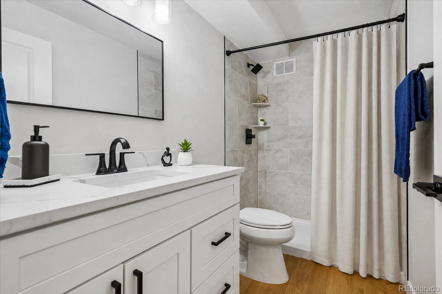 MLS Image #18 for 605 s alton way 12a,denver, Colorado