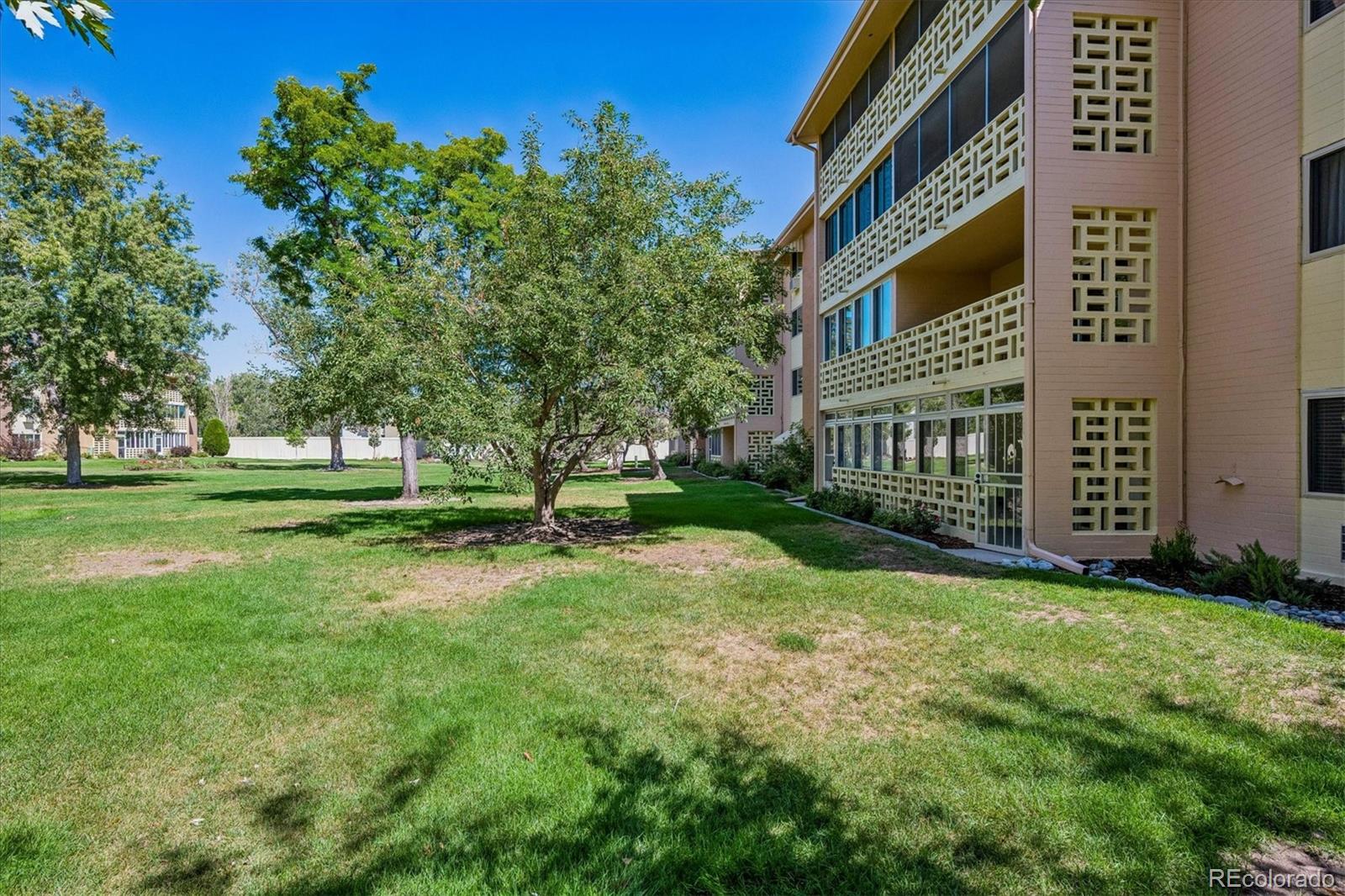 MLS Image #4 for 605 s alton way 12a,denver, Colorado