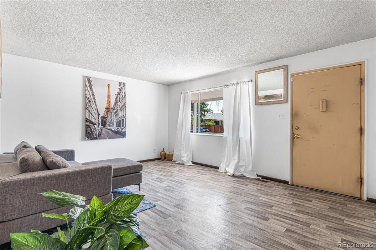 MLS Image #4 for 5530  crystal way,denver, Colorado