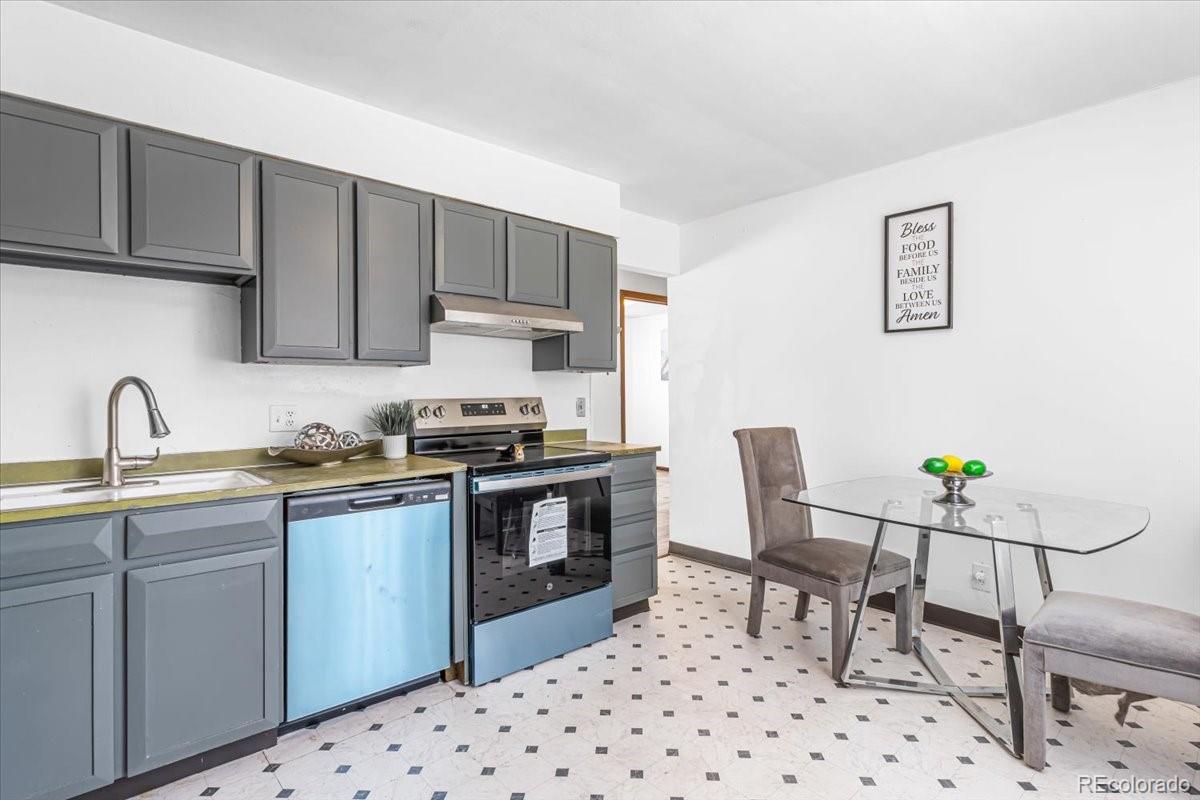 MLS Image #8 for 5530  crystal way,denver, Colorado
