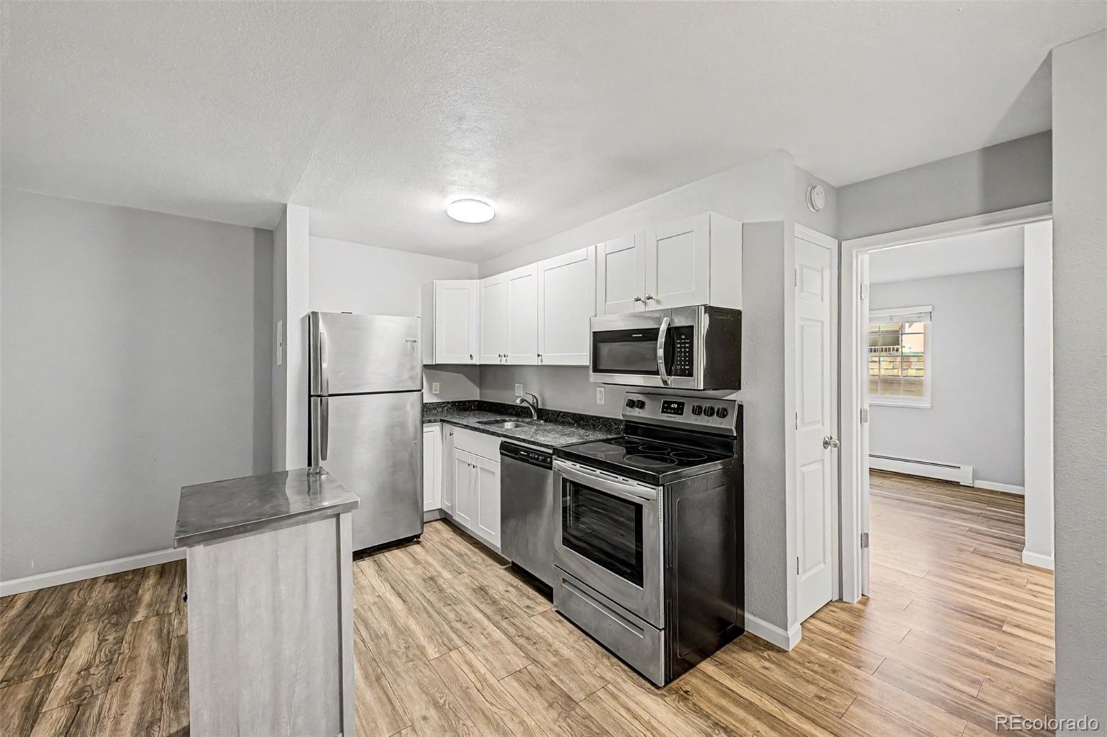 MLS Image #10 for 5995 e iliff avenue,denver, Colorado