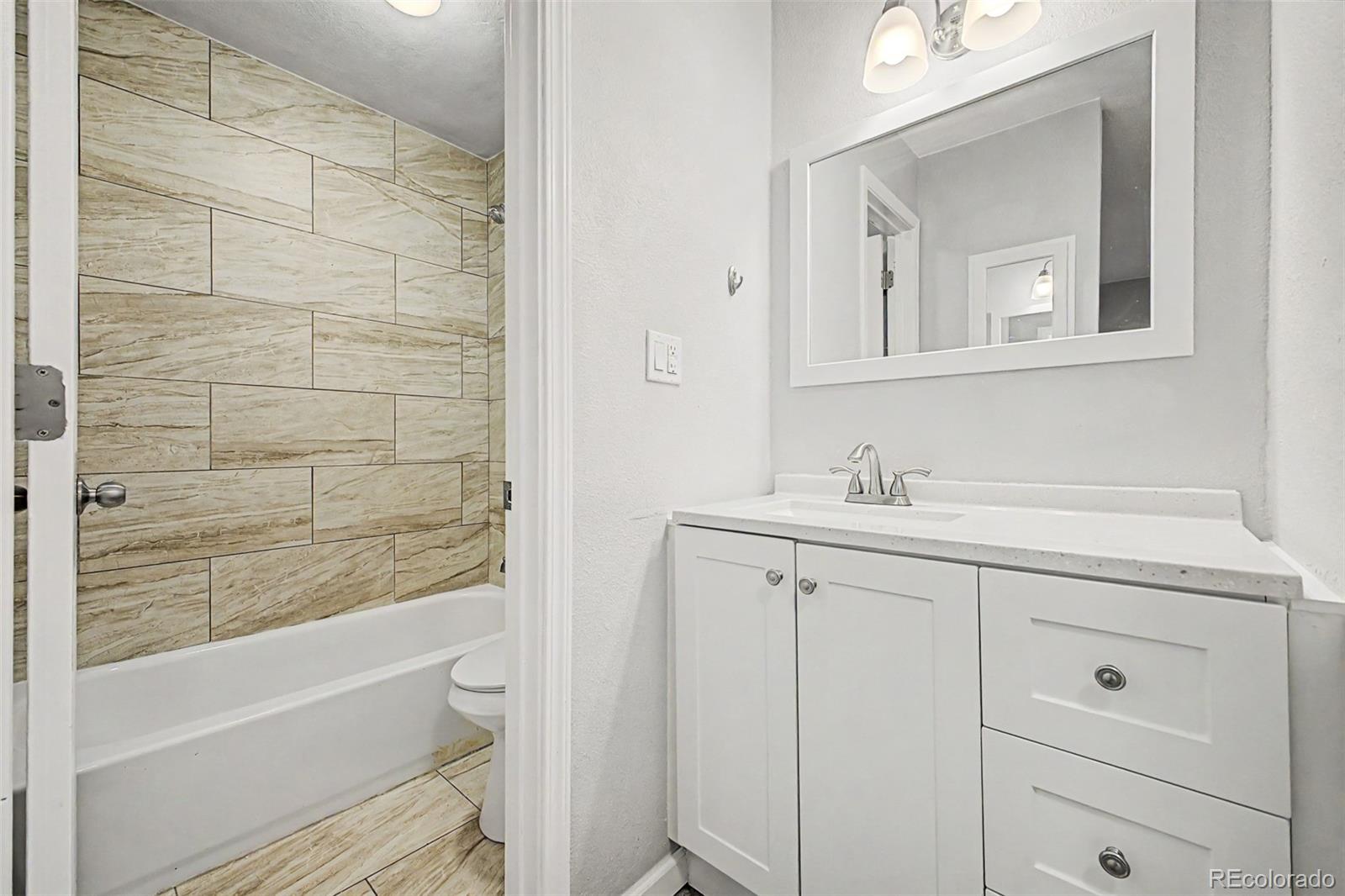MLS Image #19 for 5995 e iliff avenue,denver, Colorado