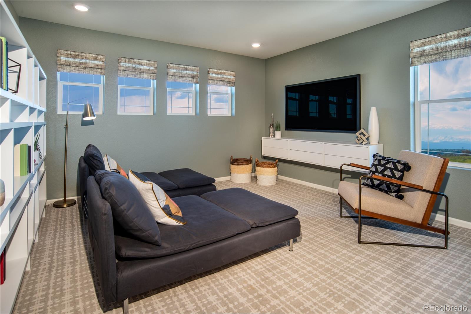 MLS Image #7 for 21598 e 61st drive,aurora, Colorado