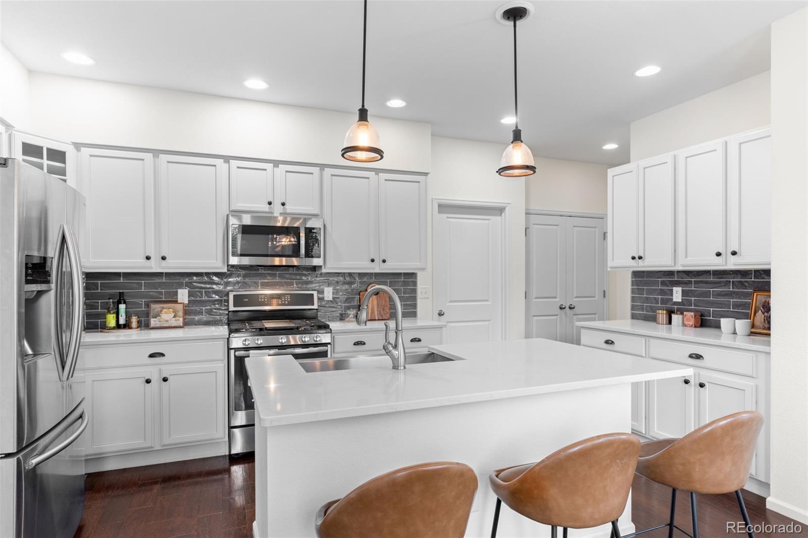 MLS Image #14 for 4354  n meadows drive,castle rock, Colorado
