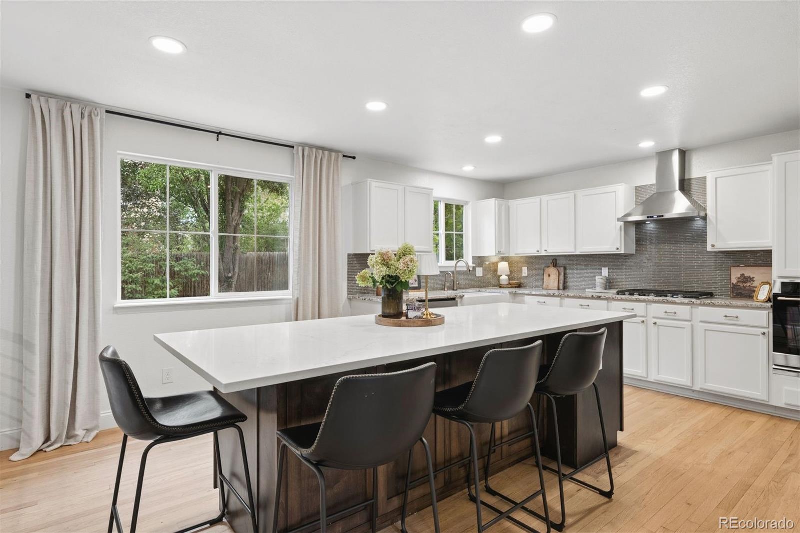 MLS Image #11 for 5365  oak court,arvada, Colorado